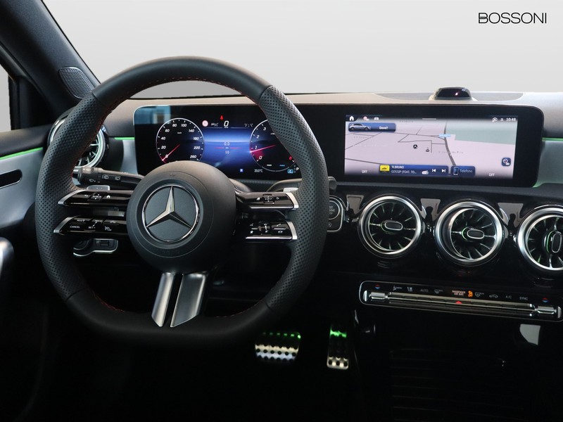 13 - Mercedes Classe A 250 amg line premium 4matic speedshift dct amg 8g