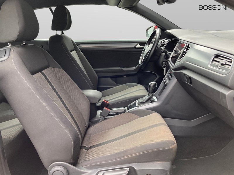 7 - Volkswagen T-Roc cabriolet 1.5 tsi act style dsg