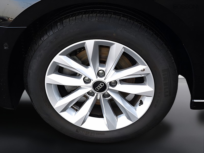 13 - Audi A3 sportback 30 1.0 tfsi business