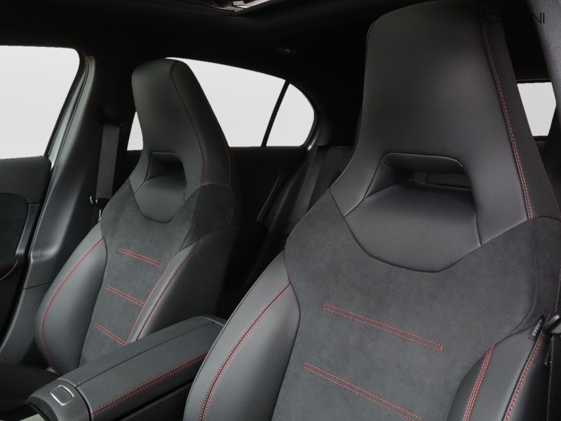 7 - Mercedes Classe A 250 amg line premium 4matic speedshift dct amg 8g