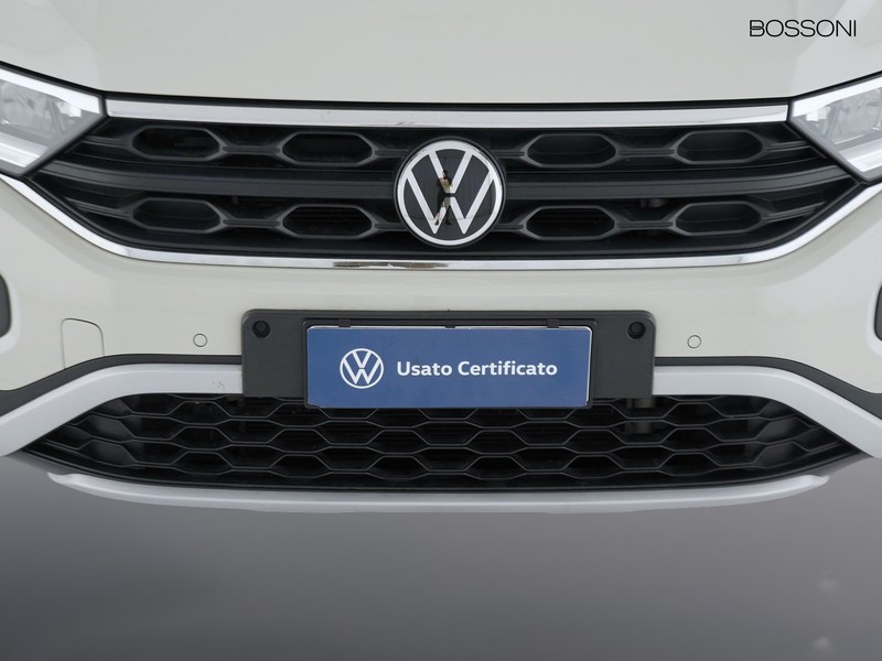 13 - Volkswagen T-Roc 2.0 tdi scr 115cv sport