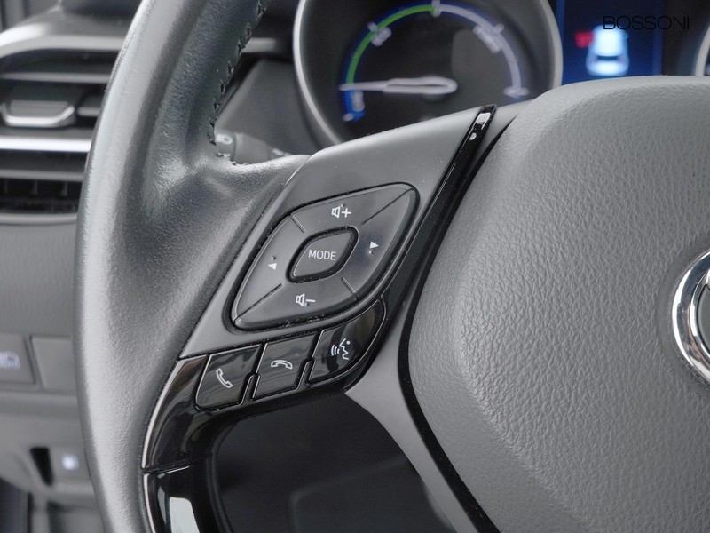 25 - Toyota C-HR 1.8 hybrid trend e-cvt