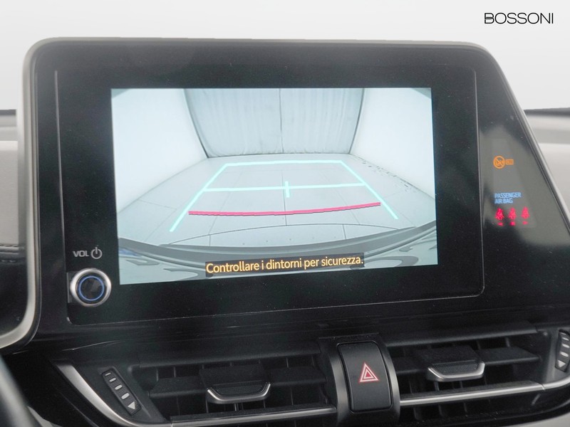 31 - Toyota C-HR 1.8 hybrid trend e-cvt
