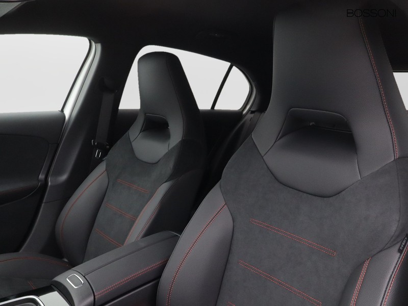 7 - Mercedes Classe A 250 e plug-in hybrid amg line extra speedshift dct amg 8g