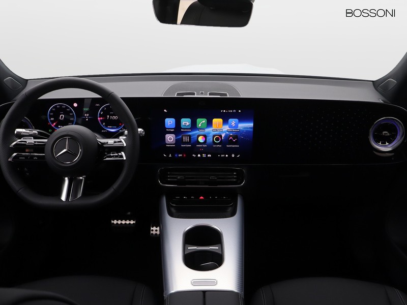 13 - Mercedes GLB 200 amg line advanced plus 8g-edct