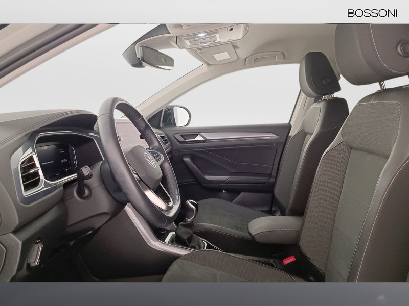 25 - Volkswagen T-Roc 2.0 tdi scr 115cv style