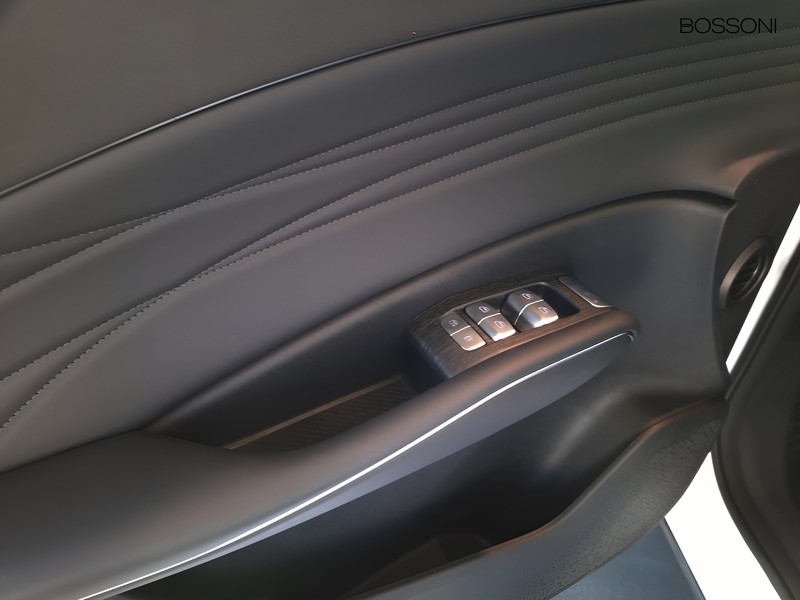 19 - Omoda 7 shs-p 1.5 tgdi plug-in hybrid pure dht