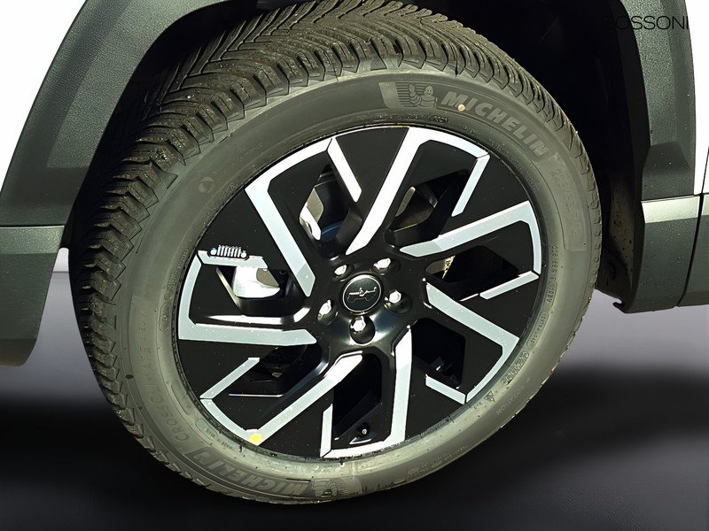 13 - Jeep Compass 1.2 turbo 48v e-hybrid 145cv altitude fwd edct6