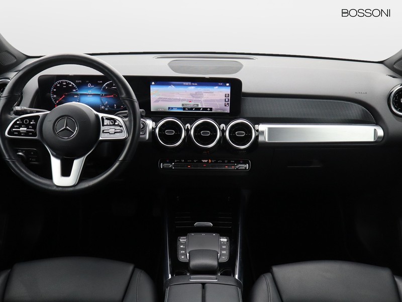 13 - Mercedes GLB 200 d sport plus 8g-dct