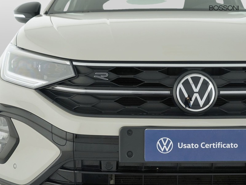 13 - Volkswagen Taigo 1.0 tsi 115cv r-line plus