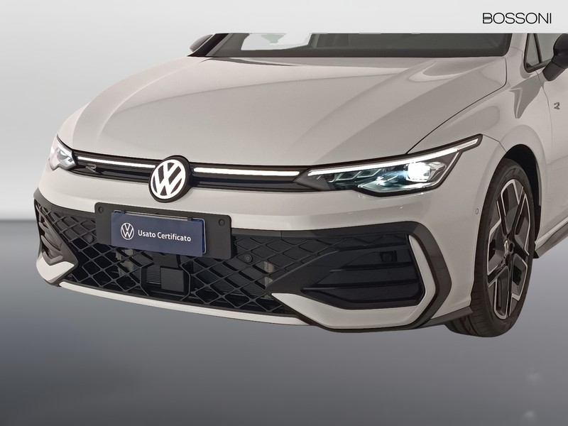 13 - Volkswagen Golf 1.5 etsi act 115cv r-line plus
