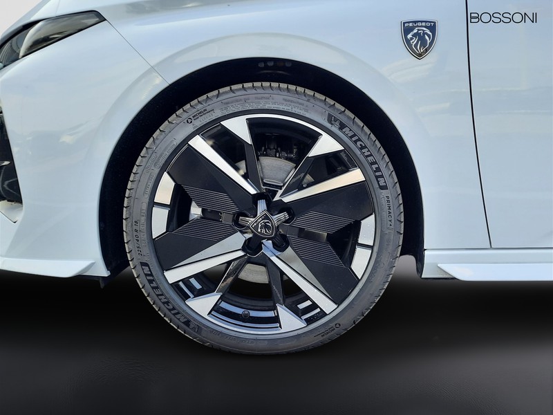 19 - Peugeot 308 sw 1.2 hybrid 145cv gt e-dcs6