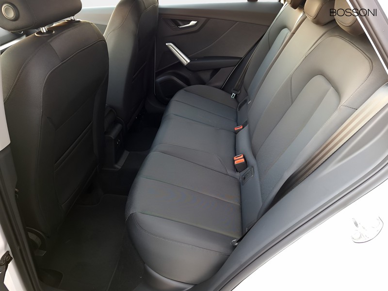 13 - Audi Q2 35 1.5 tfsi business advanced s tronic