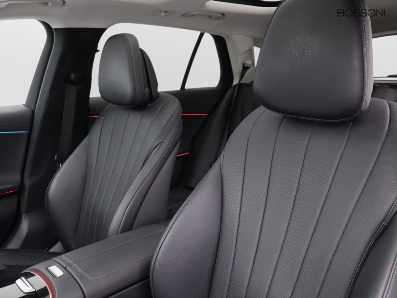 7 - Mercedes Classe E station wagon all-terrain 300 de plug-in hybrid premium 4matic 9g-tronic