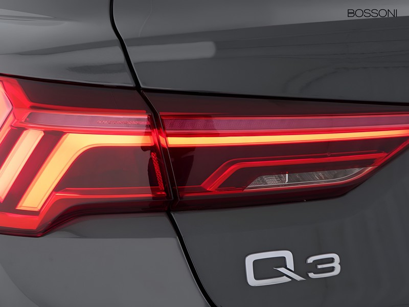 7 - Audi Q3 sportback 35 2.0 tdi s tronic