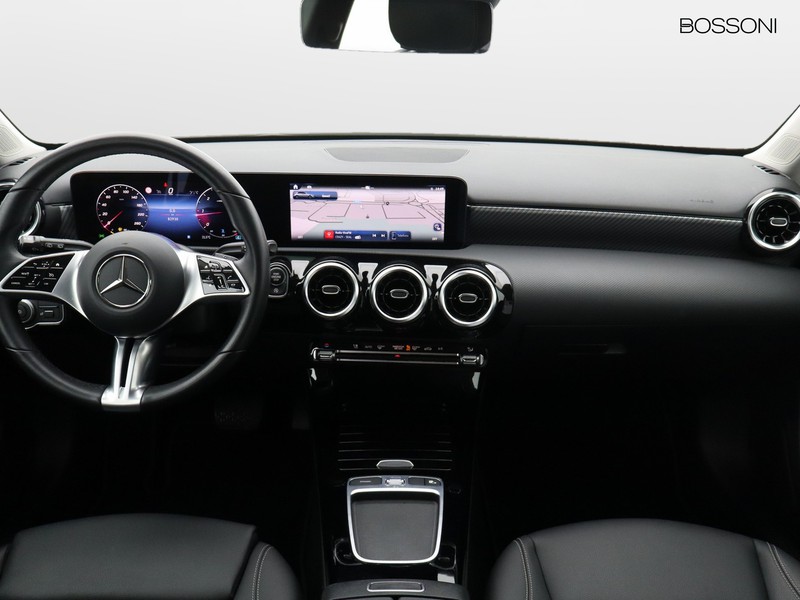 13 - Mercedes Classe A 180 d progressive advanced speedshift dct amg 8g