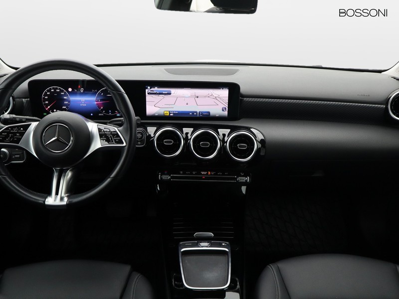 13 - Mercedes Classe A 180 d progressive advanced speedshift dct amg 8g