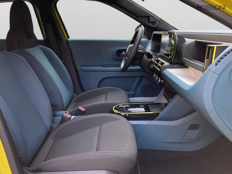 7 - Fiat Grande Panda 1.2 hybrid 110cv icon