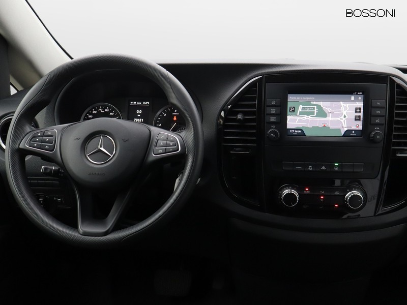 13 - Mercedes Vans Vito 116 cdi long tourer pro auto my20