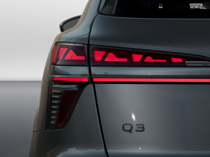 7 - Audi Q3 1.5 e-hybrid 272cv launch edition grigio daytona s tronic