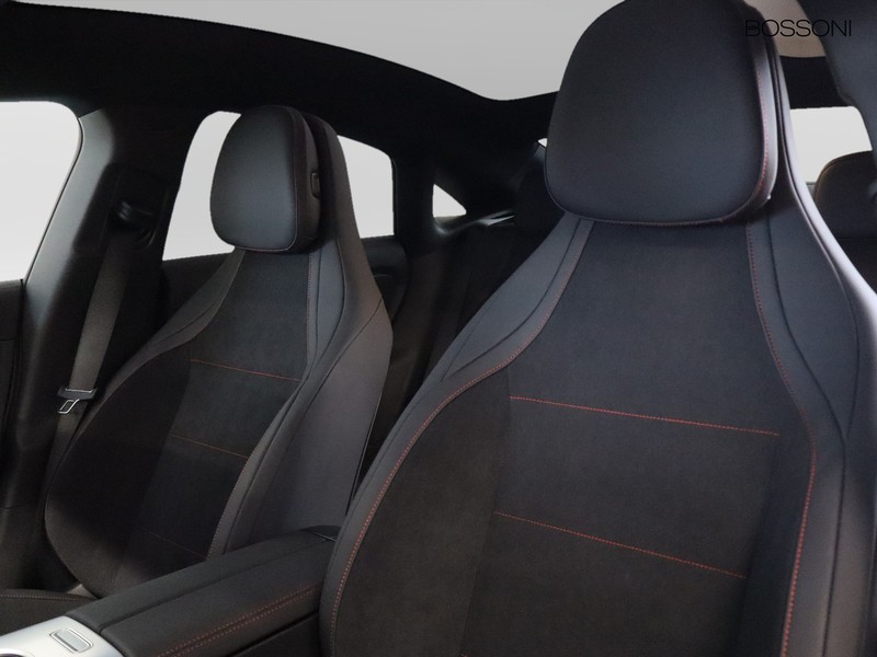 7 - Mercedes CLA 200 amg line premium auto