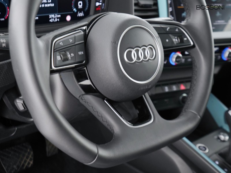 25 - Audi A1 sportback 30 1.0 tfsi 116cv business s tronic