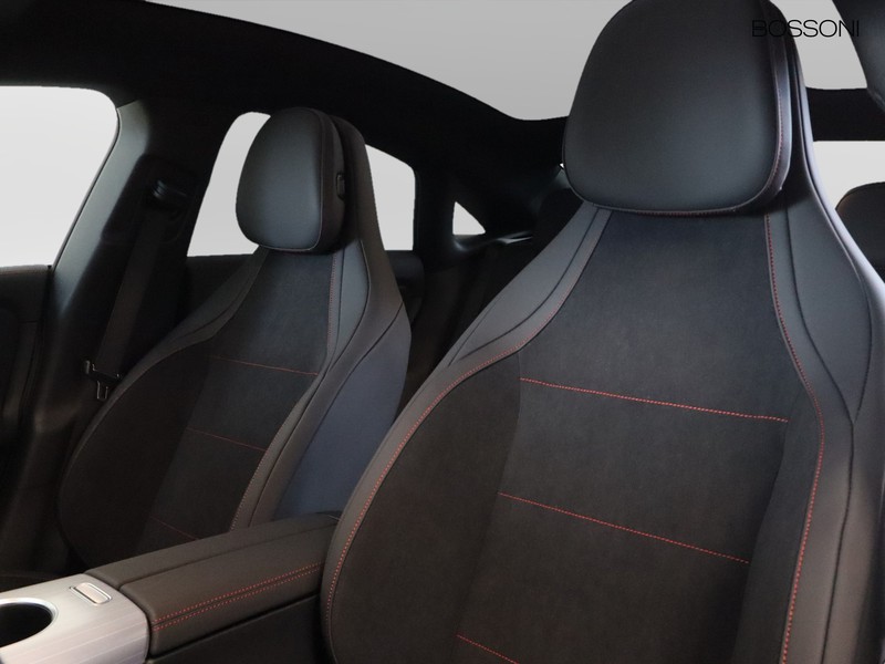 7 - Mercedes CLA 200 amg line premium 4matic auto