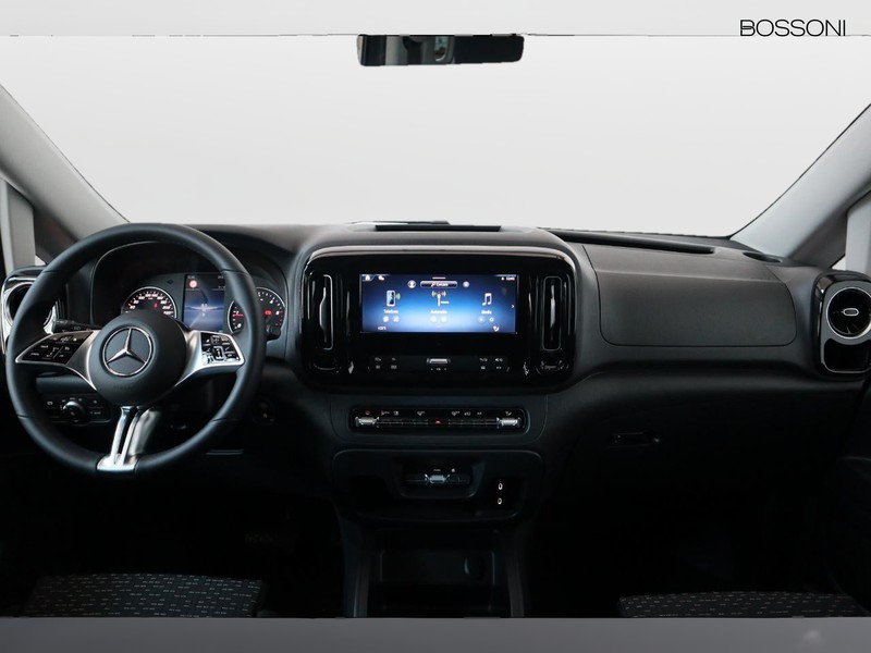 13 - Mercedes Vans Vito mixto 116 cdi long select 9g-tronic