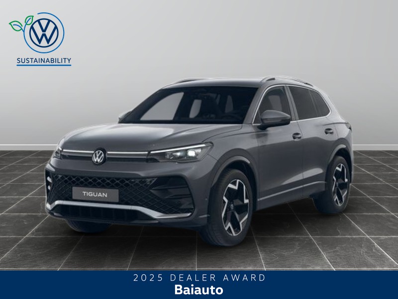 1 - Volkswagen Tiguan 1.5 etsi act 150cv r-line dsg