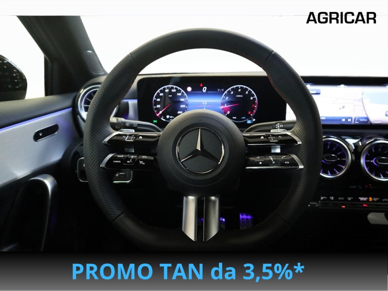 13 - Mercedes Classe A 200 amg line premium 7g-dct