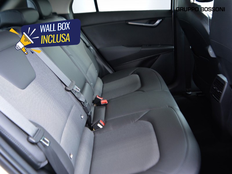 7 - Kia Niro 64,8 kwh evolution s/premium pack