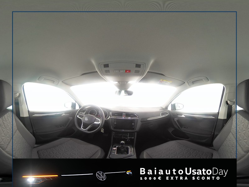 19 - Volkswagen Tiguan 2.0 tdi scr 150cv life dsg