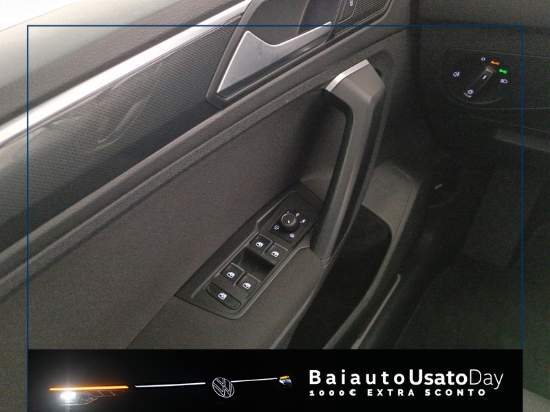13 - Volkswagen Tiguan 2.0 tdi scr 150cv life dsg