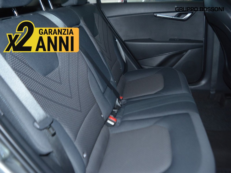 7 - Kia Niro 1.6 gdi hybrid business dct6