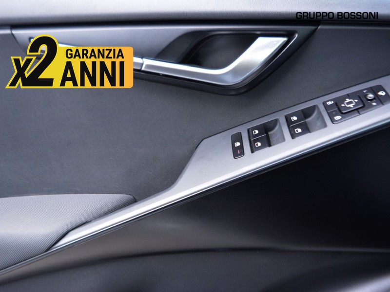13 - Kia Niro 1.6 gdi hybrid business dct6