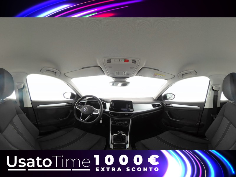 19 - Volkswagen T-Roc 1.5 tsi act life dsg
