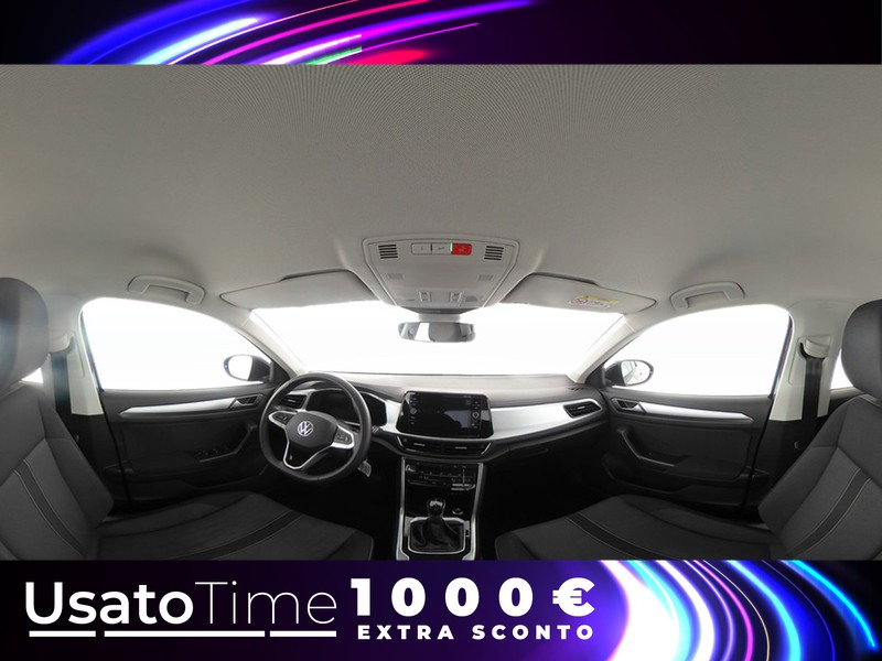 19 - Volkswagen T-Roc 1.5 tsi act life dsg