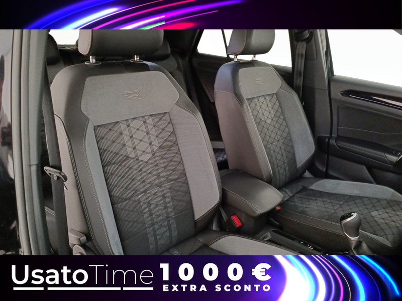 19 - Volkswagen T-Roc 1.0 tsi 110cv r line