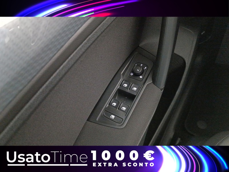 13 - Volkswagen Tiguan 2.0 tdi scr 150cv life dsg