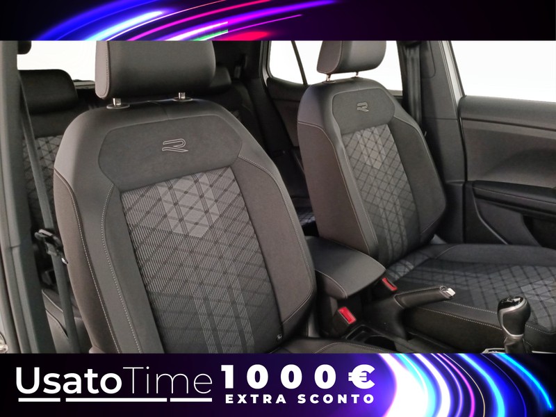 19 - Volkswagen T-Cross 1.0 tsi 115cv r-line