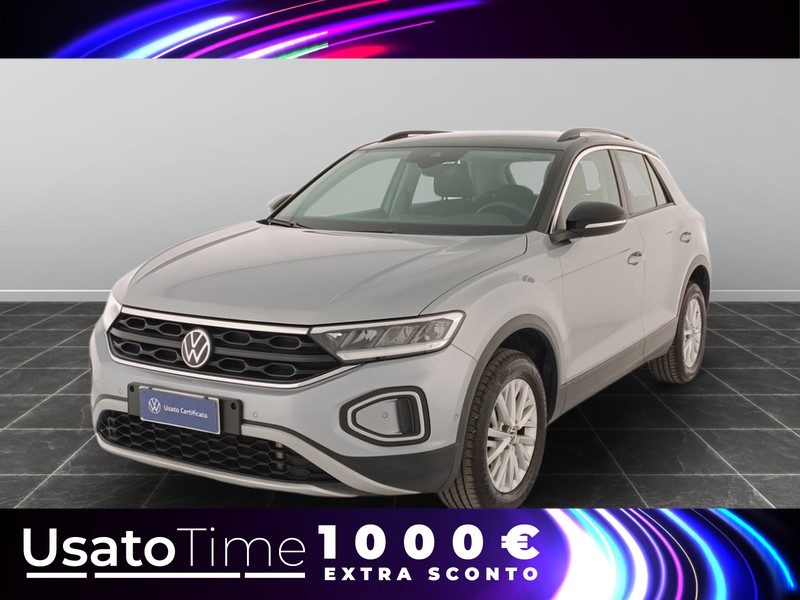1 - Volkswagen T-Roc 1.5 tsi act life dsg