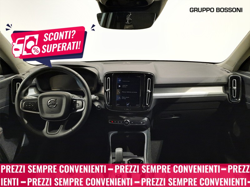 7 - Volvo XC40 2.0 b4 momentum pro awd automatico 7m