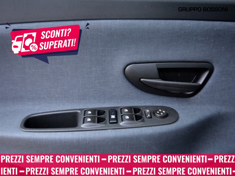 13 - Lancia Ypsilon 1.0 firefly hybrid 70cv gold plus s&s 5p.ti