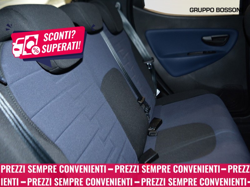 7 - Lancia Ypsilon 1.0 firefly hybrid 70cv platino s&s