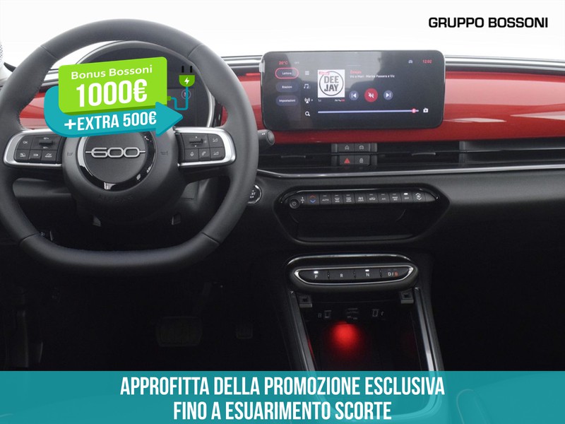 7 - Fiat 600 54kwh red
