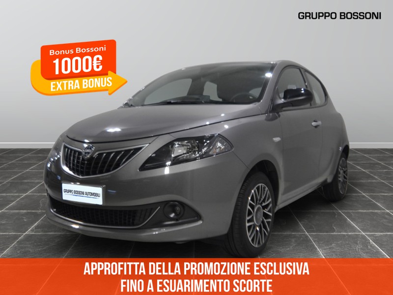 1 - Lancia Ypsilon 1.0 firefly hybrid 70cv platino s&s