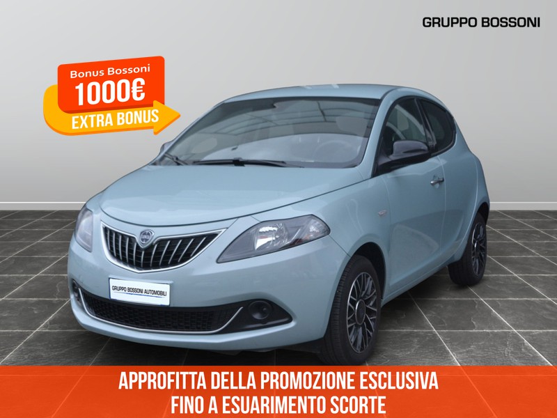 1 - Lancia Ypsilon 1.0 firefly hybrid 70cv platino s&s