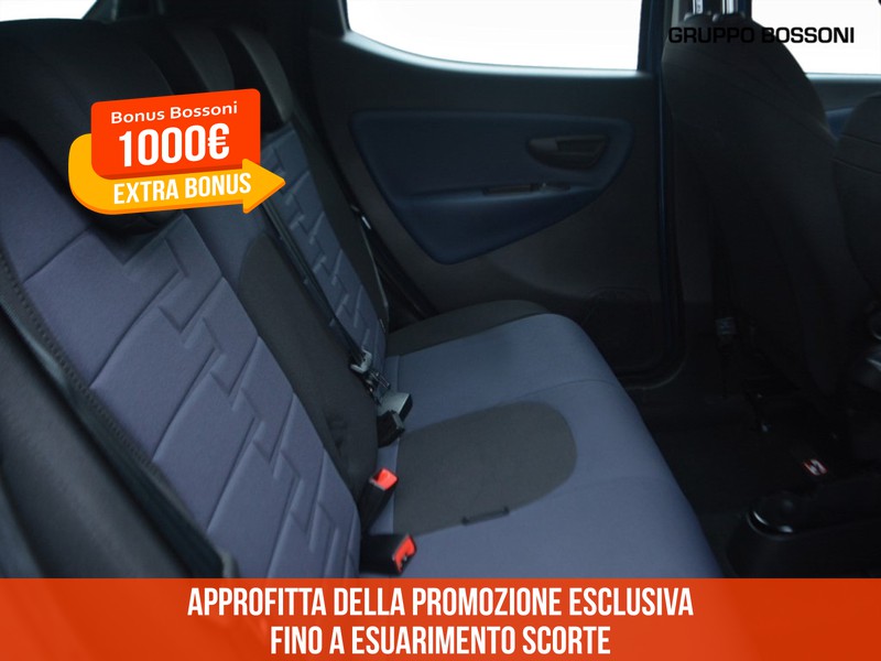 7 - Lancia Ypsilon 1.0 firefly hybrid 70cv platino s&s