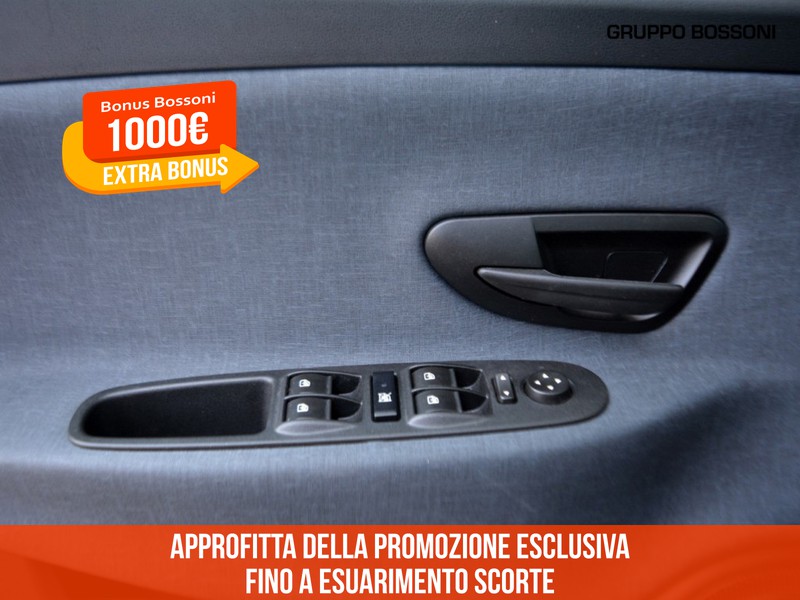 13 - Lancia Ypsilon 1.0 firefly hybrid 70cv gold plus s&s 5p.ti