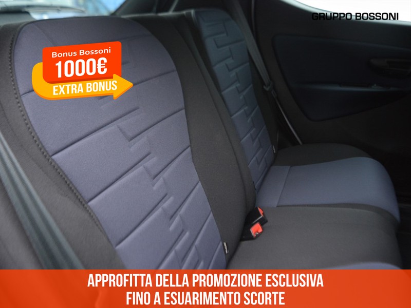 7 - Lancia Ypsilon 1.0 firefly hybrid 70cv gold plus s&s